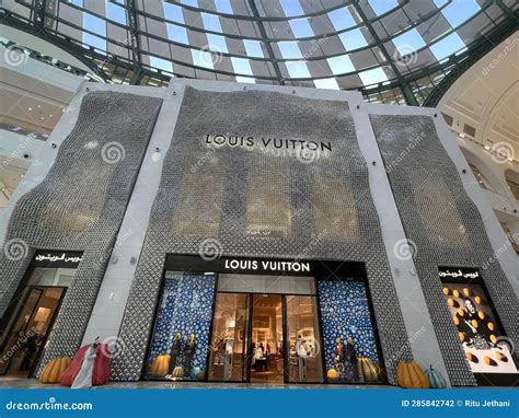 louis vuitton doha place vendome photos